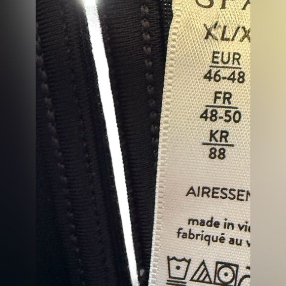 SPANX Black and White Airessentials Stripe Jumpsuit - Picture 4 of 6